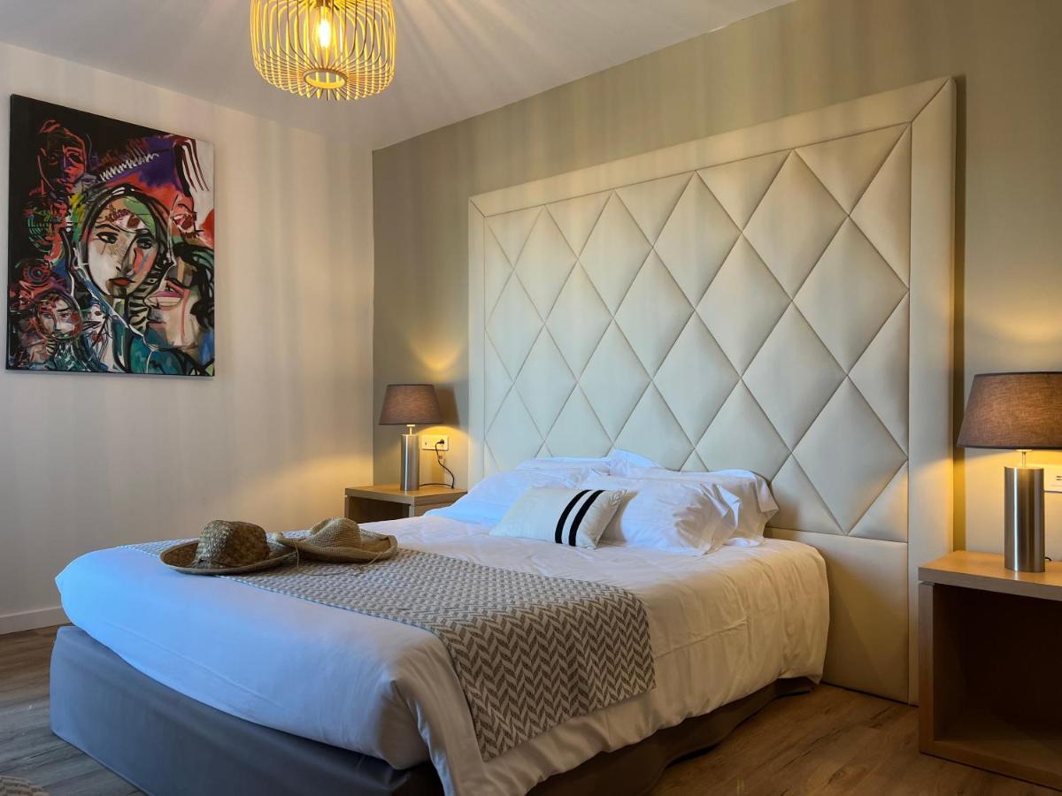 קאלבי Hotel Revellata & Spa מראה חיצוני תמונה
