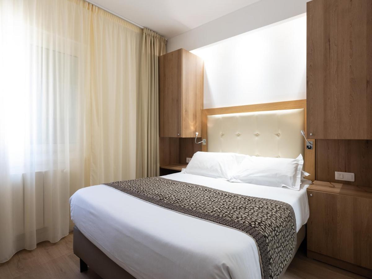 קאלבי Hotel Revellata & Spa מראה חיצוני תמונה