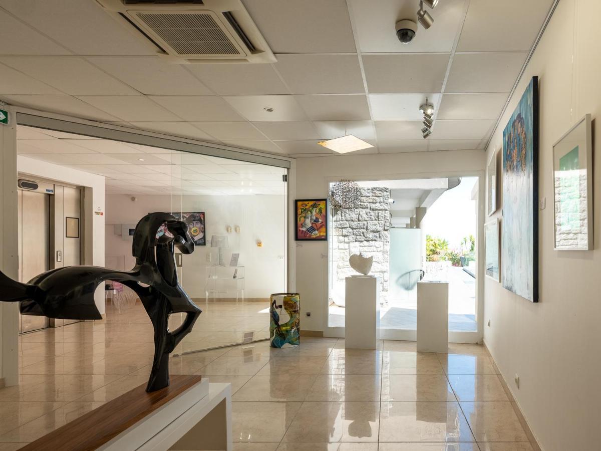 קאלבי Hotel Revellata & Spa מראה חיצוני תמונה