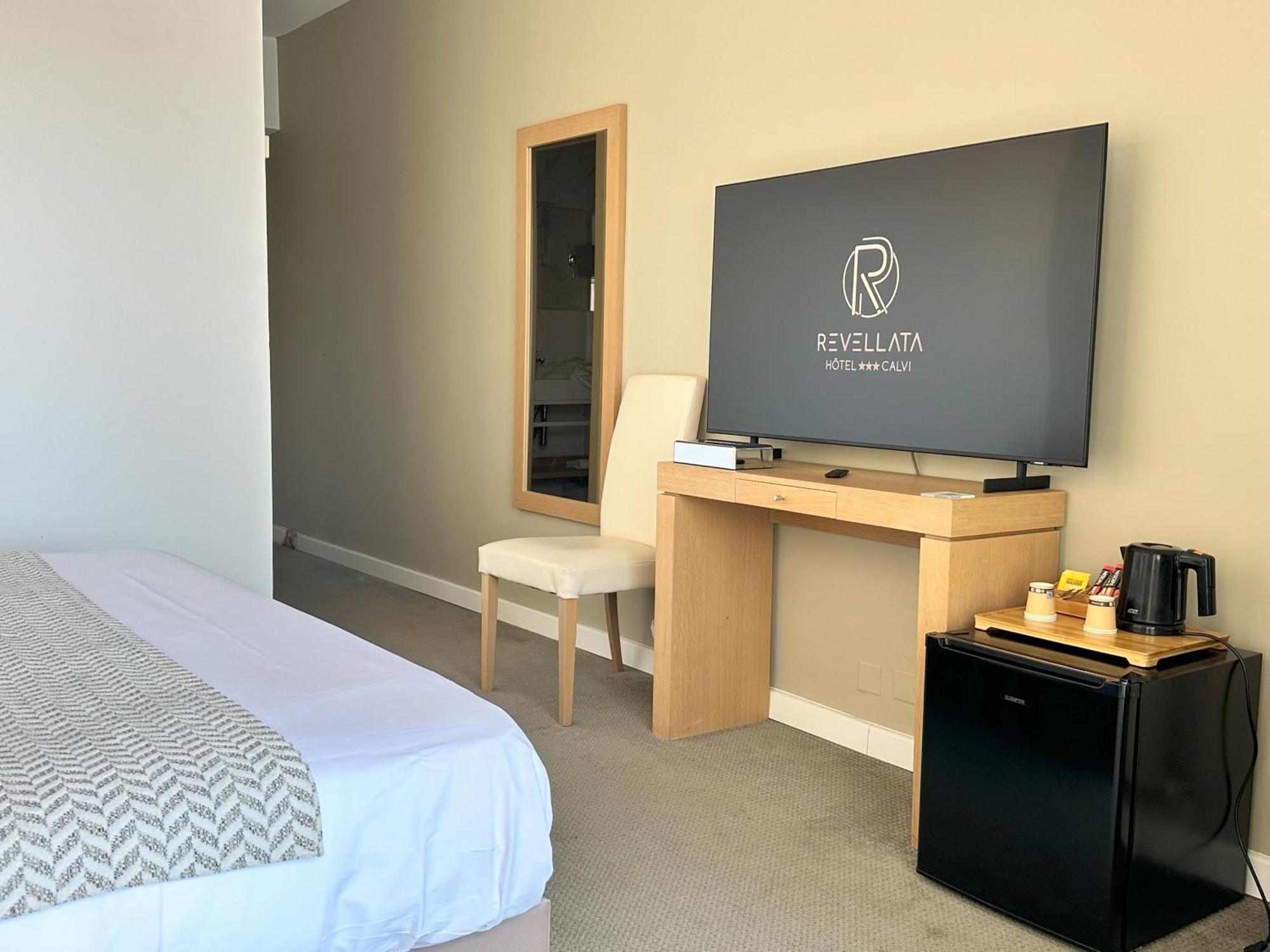 קאלבי Hotel Revellata & Spa מראה חיצוני תמונה