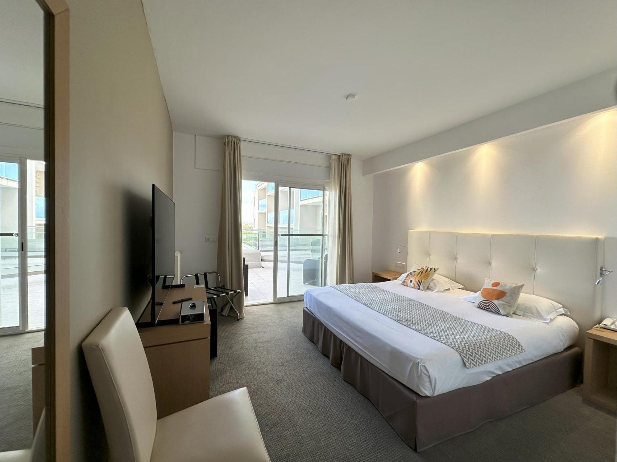 קאלבי Hotel Revellata & Spa מראה חיצוני תמונה