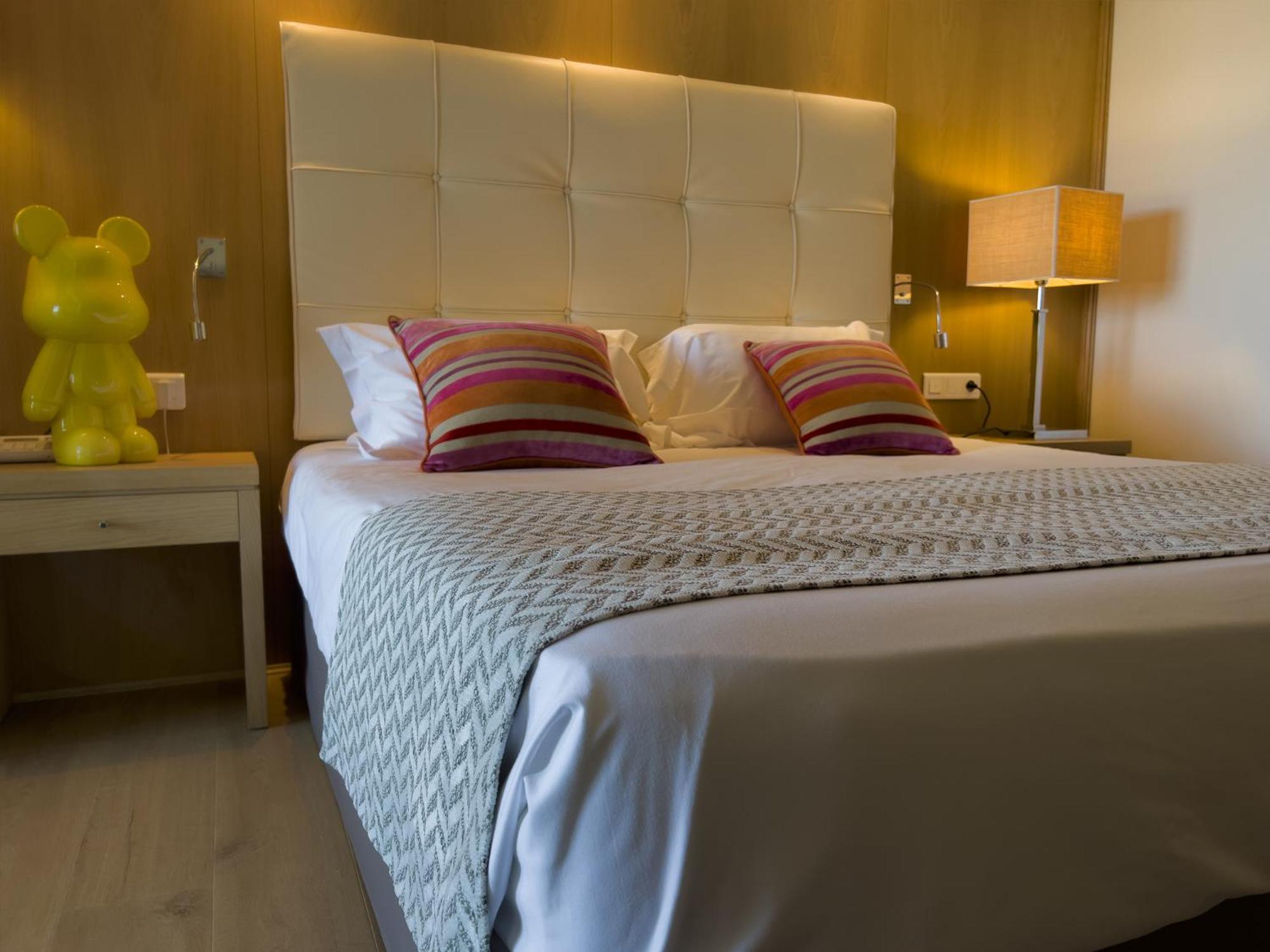 קאלבי Hotel Revellata & Spa מראה חיצוני תמונה